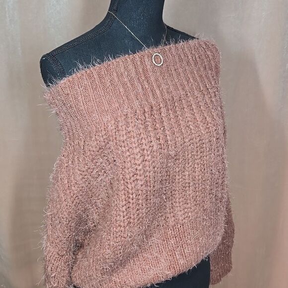 Mohair Off the Shoulder Cropped Sweater - Picture 2 of 14